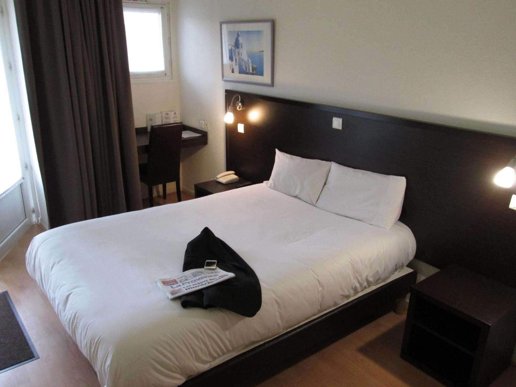 Top Motel Istres Ngoại thất bức ảnh