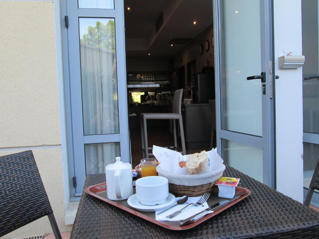Top Motel Istres Ngoại thất bức ảnh