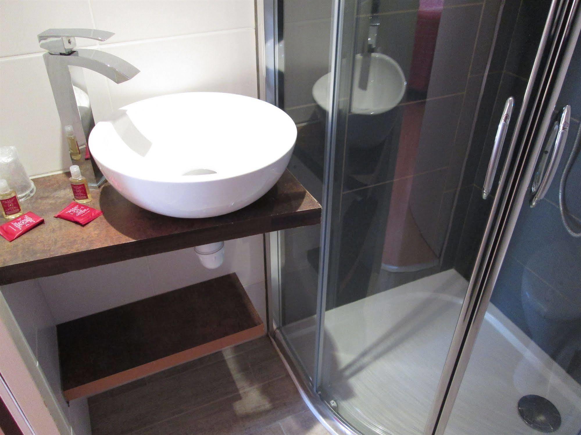 Top Motel Istres Ngoại thất bức ảnh